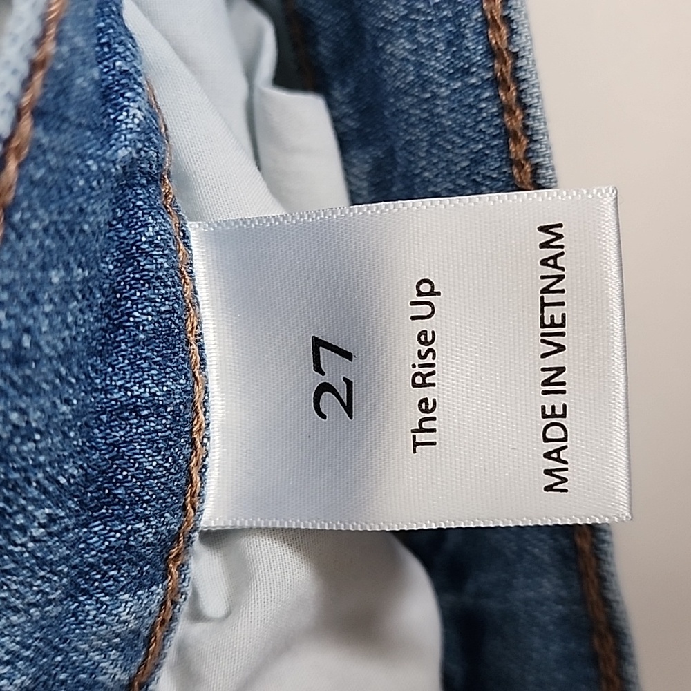 Willow & Root The Rise Up Ripped Jeans/ Size 27 View 6